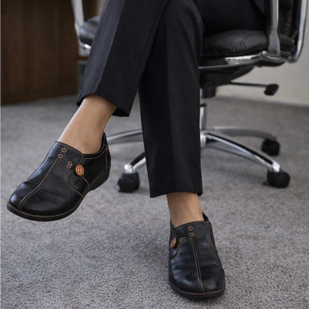 Womens Clarks dark brown Leather Shoes